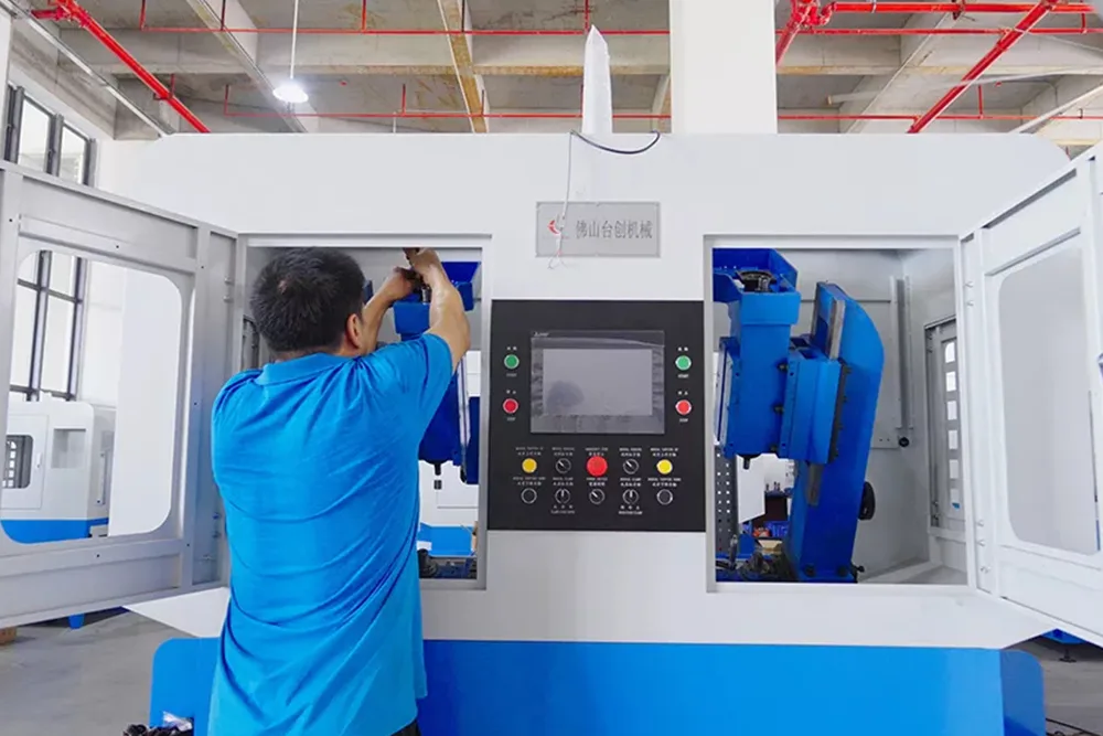 Quanto è più profondo il diametro del foro inferiore della filettatura rispetto alla profondità della filettatura?