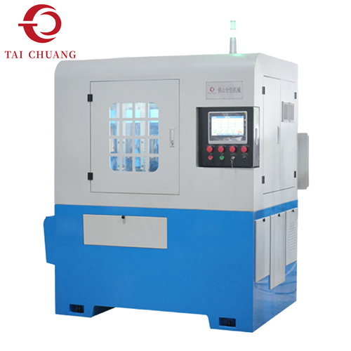 Maschiatrice automatica per dadi