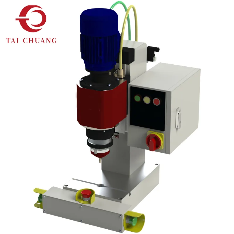 Macchina rivettatrice