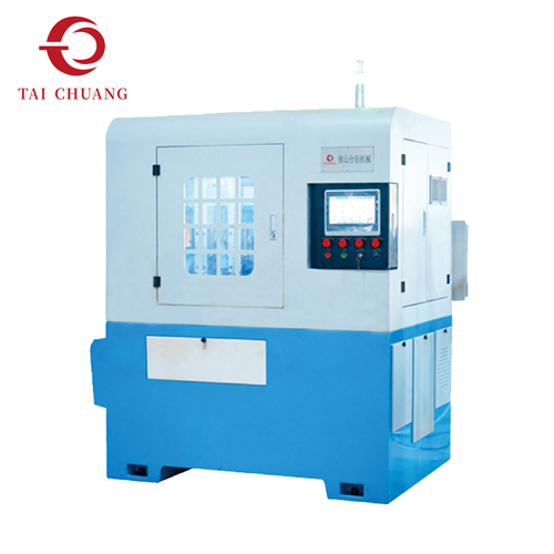 Maschiatrice per dadi servo